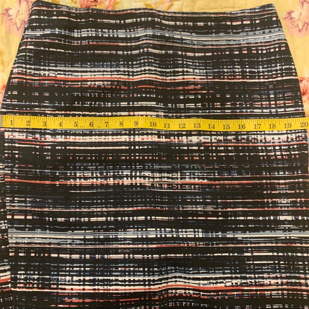 Ann Taylor Skirt - Picture 6 of 11